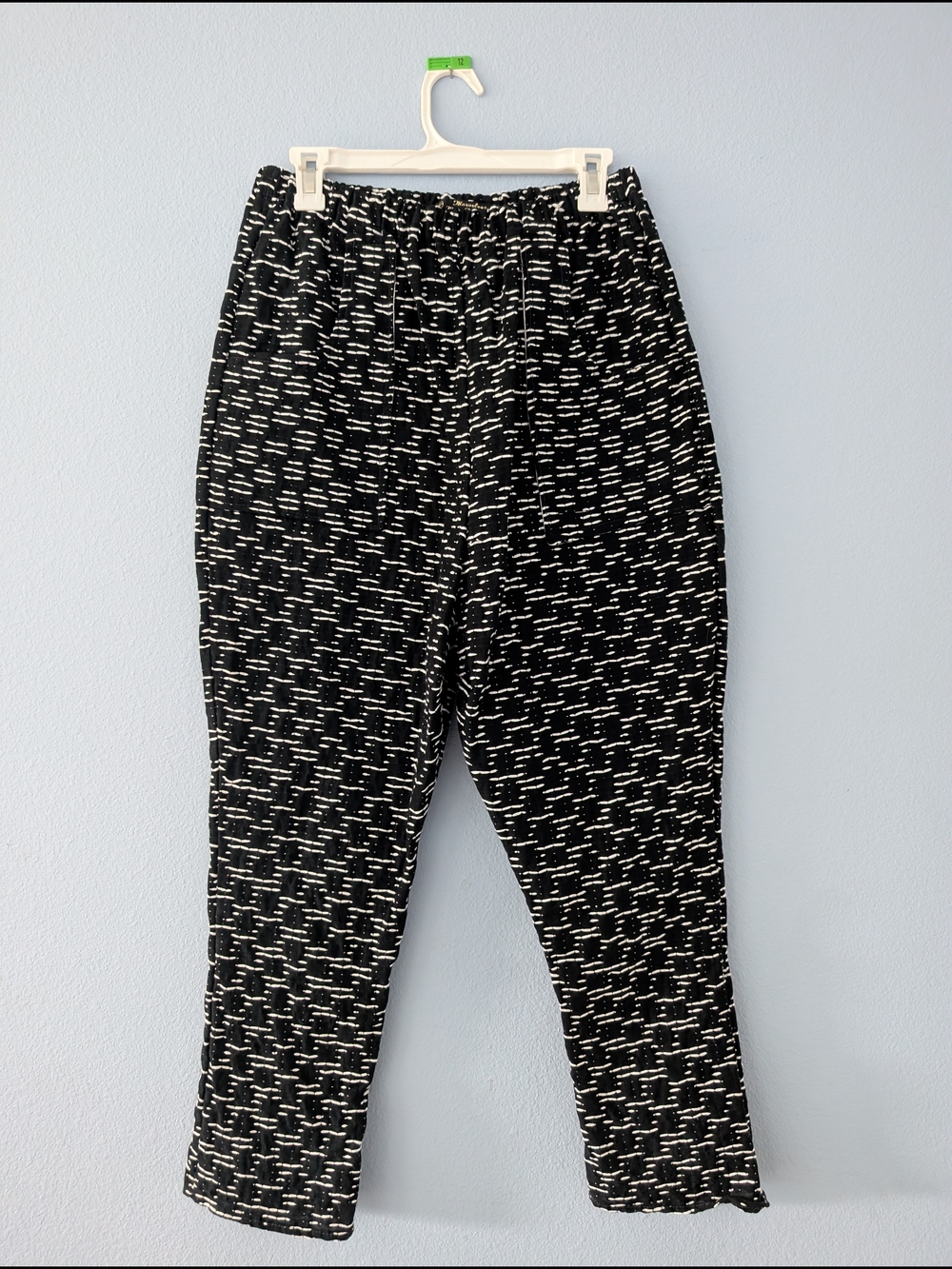 Black & White Patterned Capri Pants